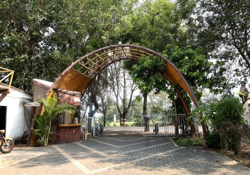 אתר נופש Sahyadri Pride