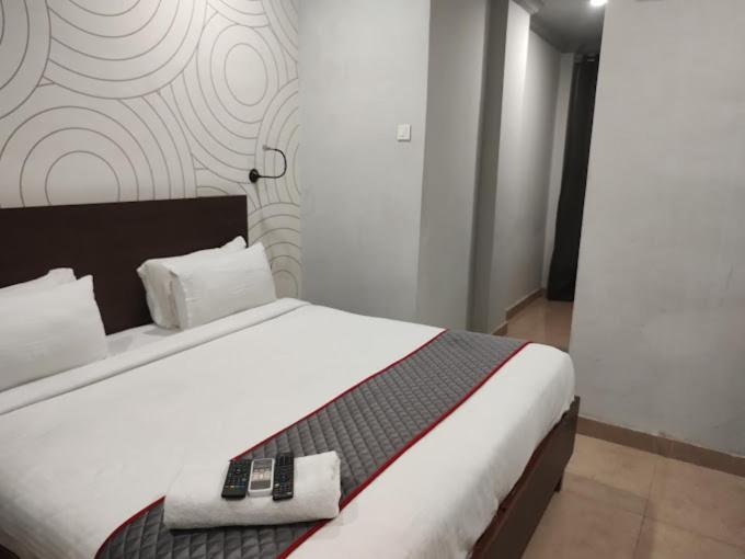 בית מלון כפרי Stayz Inn The Gate Of Madras