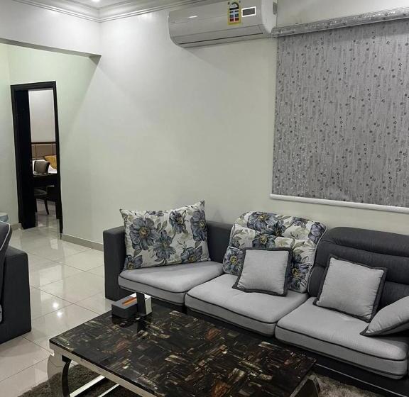 فندق رفال الغربية للشقق المخدومة