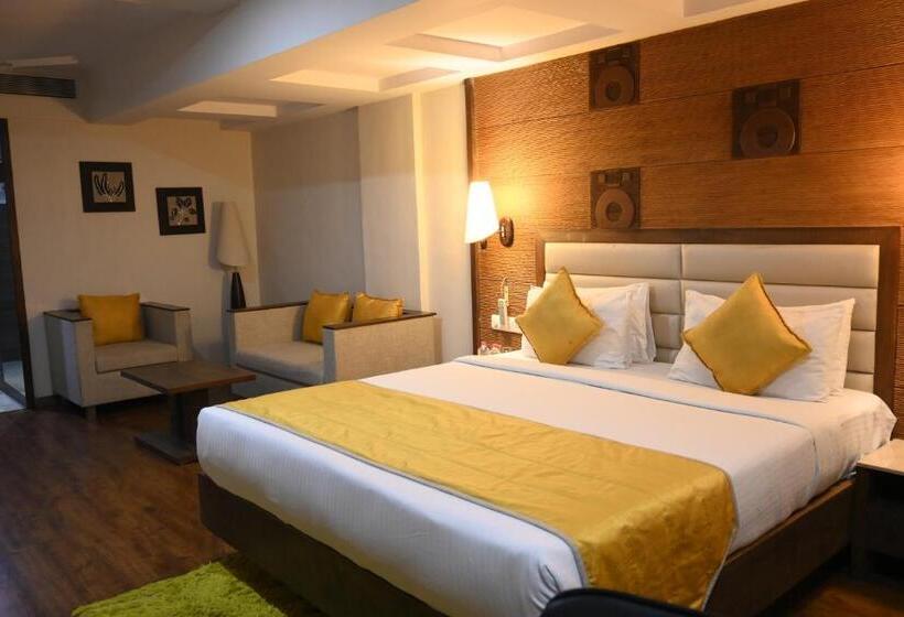 Ace Grand By Ms Hotels