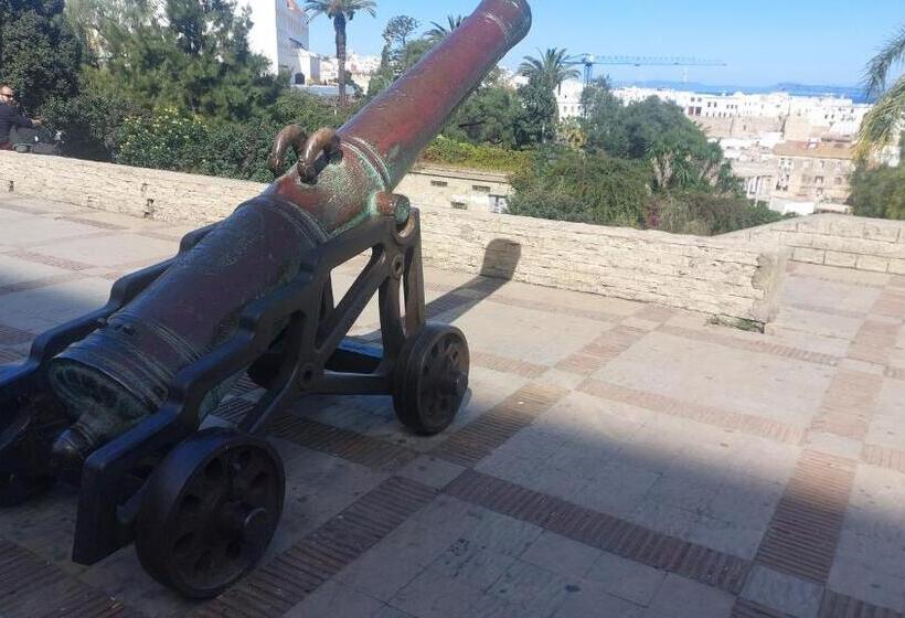 Hostel Banana Dar Baroud