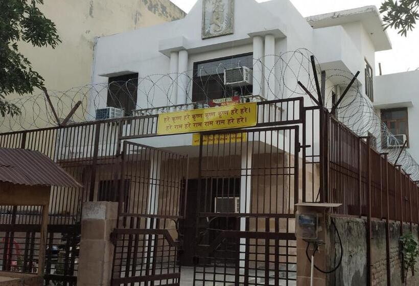 Bed and Breakfast Aishnoor Baikunth Dham Sewa Ashram
