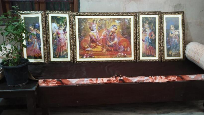 Bed and Breakfast Aishnoor Baikunth Dham Sewa Ashram