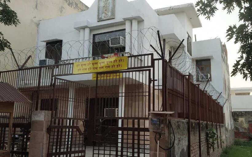 Bed and Breakfast Aishnoor Baikunth Dham Sewa Ashram