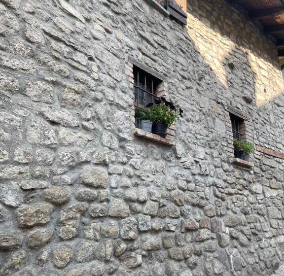 مبيت وإفطار La Quintessenza Del Borgo