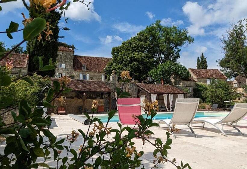 Bed and Breakfast Les Pierres Lotoises Retour De Voyages