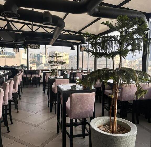 تختخواب و صبحانه Post