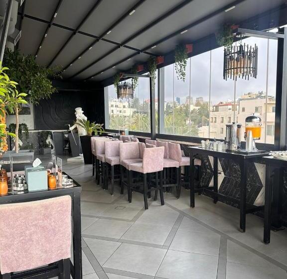 تختخواب و صبحانه Post