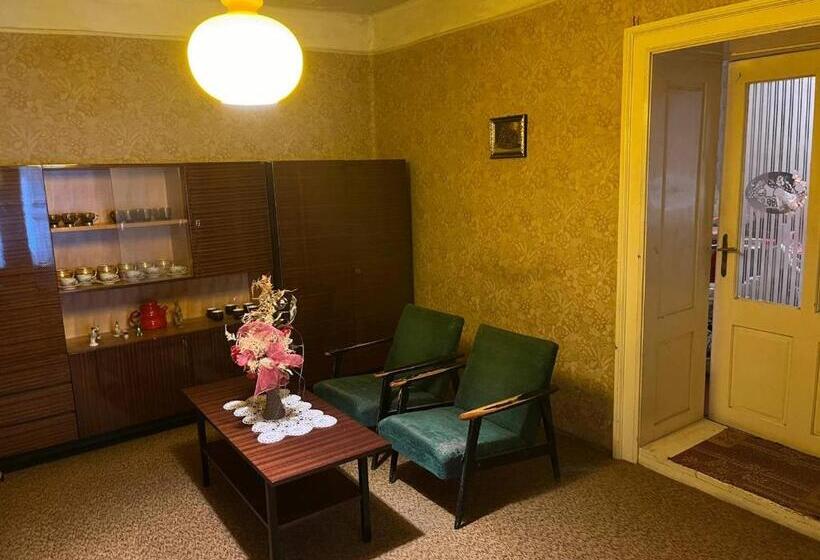 تختخواب و صبحانه Room From Subotica Center By Bus 26