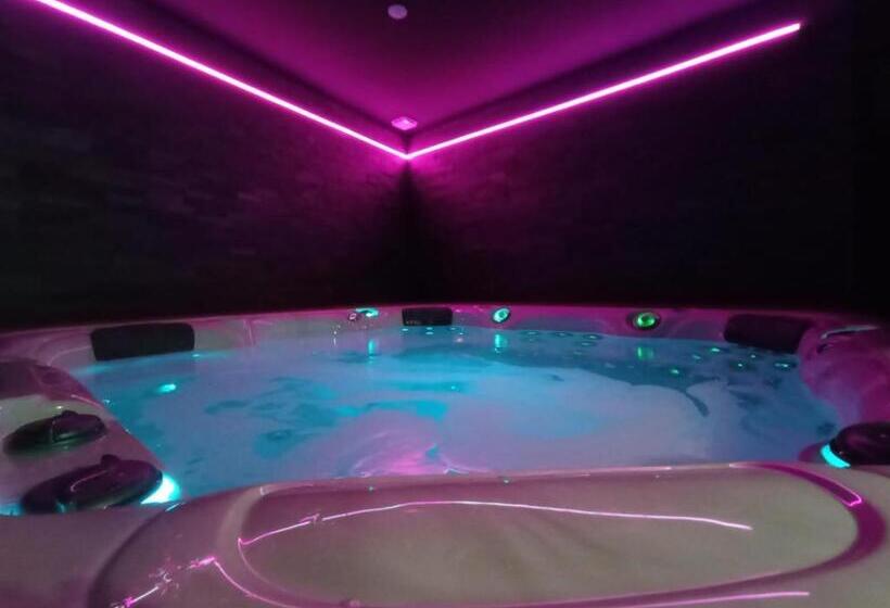 צימר Villa Le Phoenix