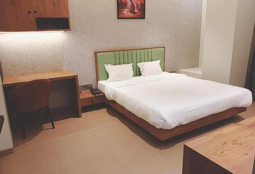 فندق Amar Palace Ahmednagar