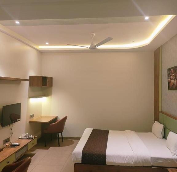 فندق Amar Palace Ahmednagar