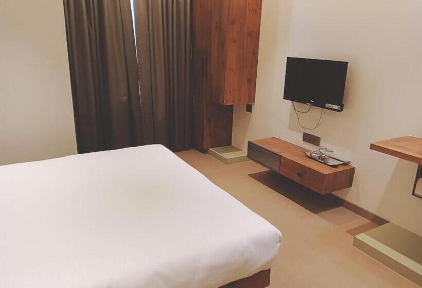 فندق Amar Palace Ahmednagar