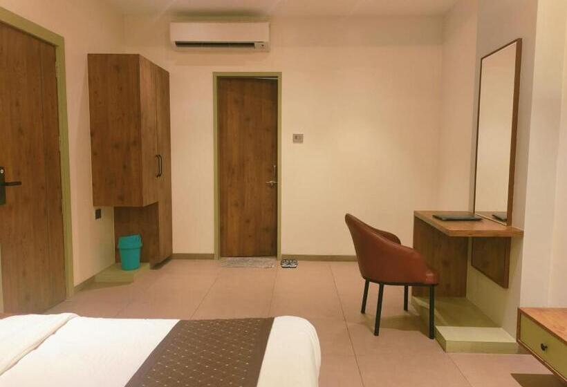 فندق Amar Palace Ahmednagar