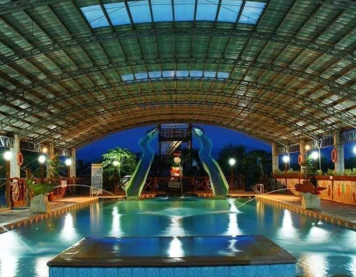 בית מלון כפרי Arzel Resort