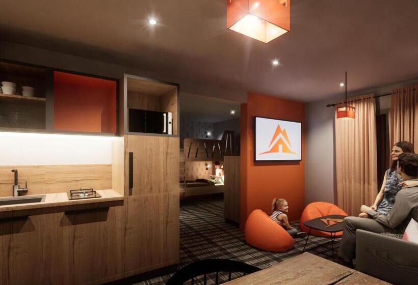 فندق Base Camp Lodge   Albertville