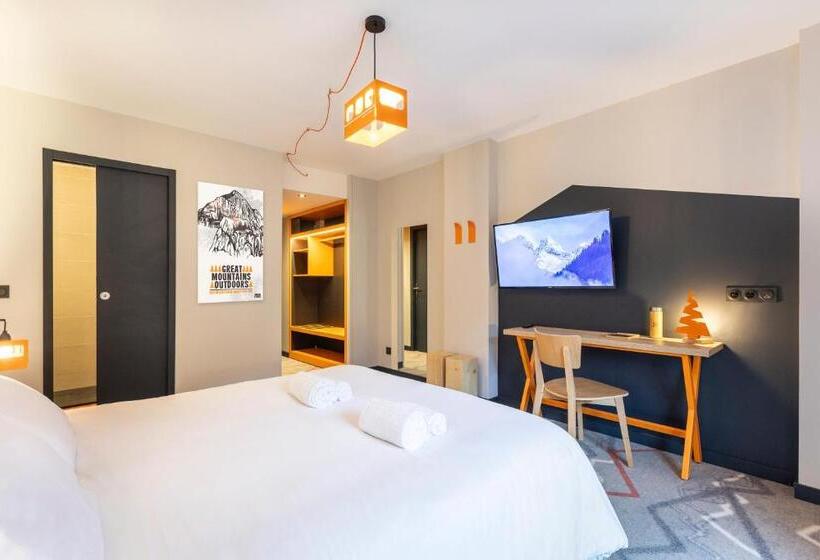 فندق Base Camp Lodge   Albertville