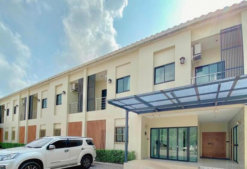 Hotel Calamint Residence