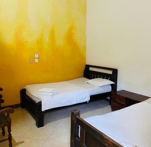 فندق Casa Morales