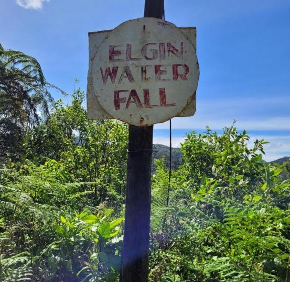 Отель Charley S Heaven Ambewela