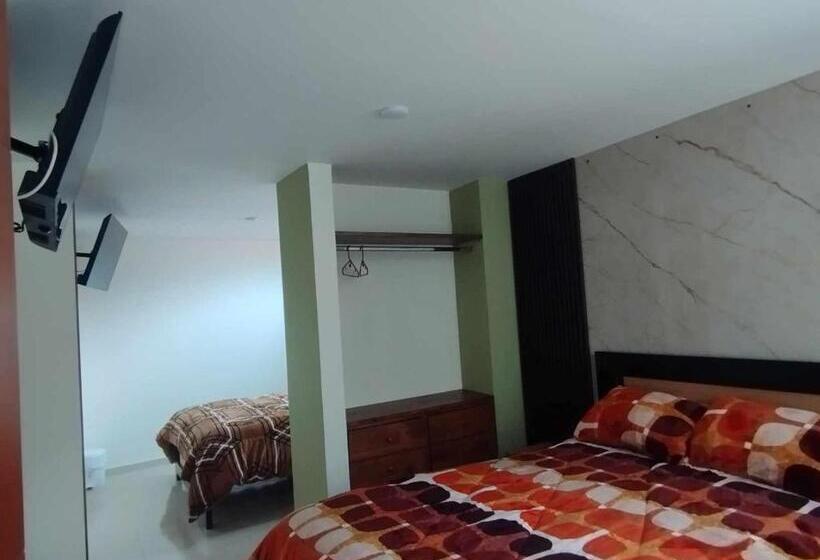 酒店 Colonial House