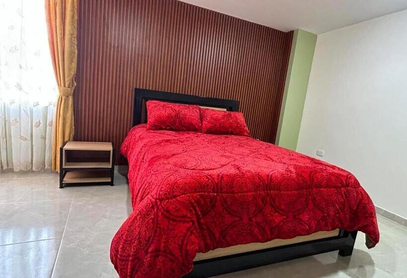 酒店 Colonial House