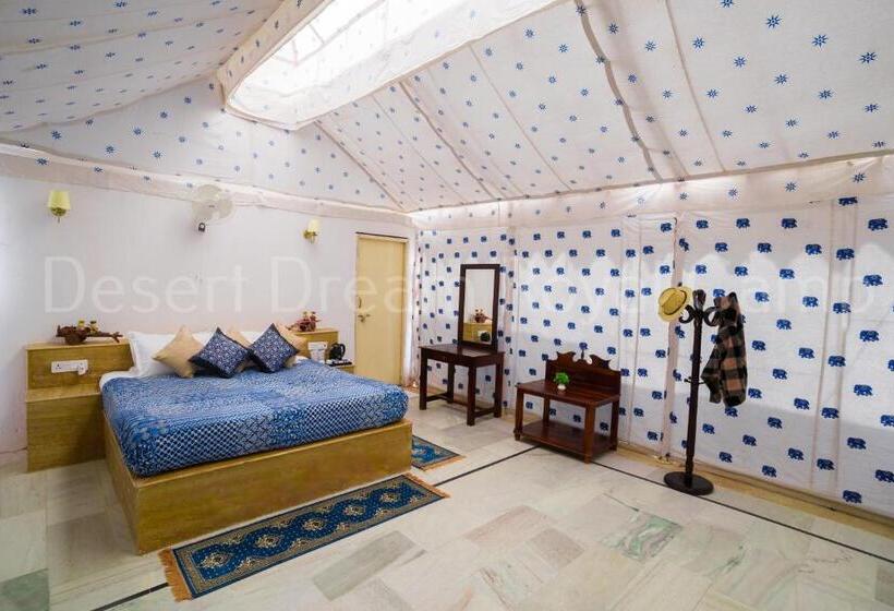 호텔 Desert Dream Royal Camp With Pool