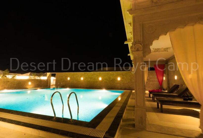 호텔 Desert Dream Royal Camp With Pool