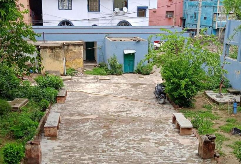 בית מלון כפרי Grg Kameshwar Bhawan Rajgir