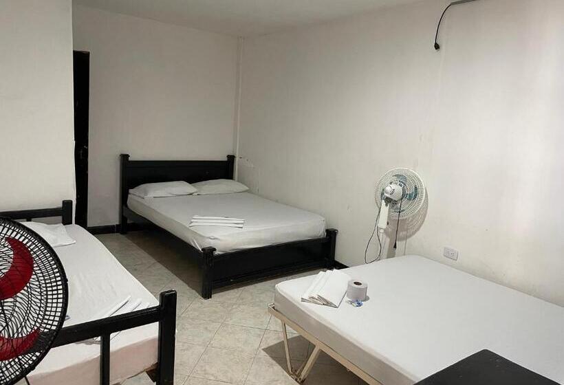 هتل Cabañas De Tolu