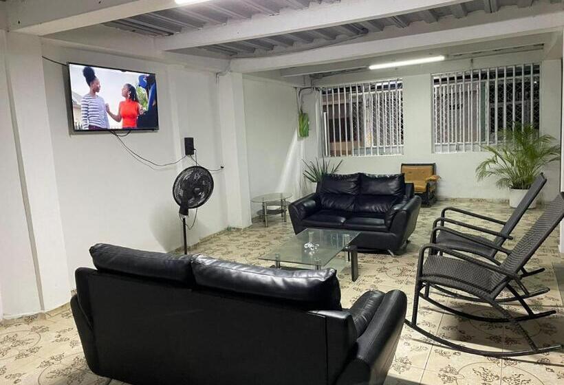 هتل Cabañas De Tolu