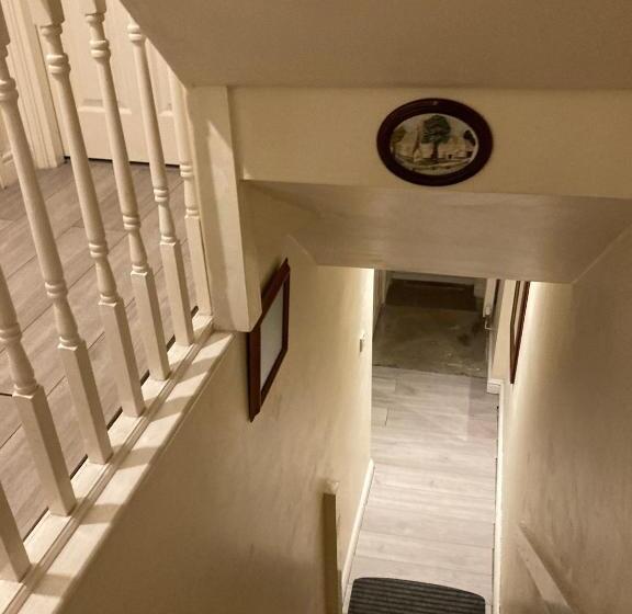 فندق Jacks Court B1