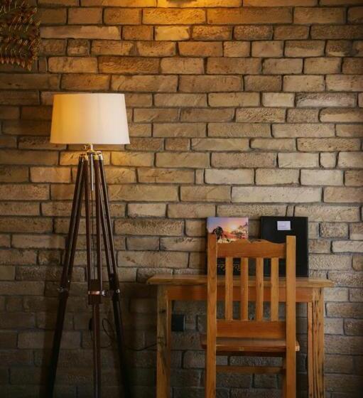 酒店 Kasar Himalaya Holiday Resort, Binsar Rd