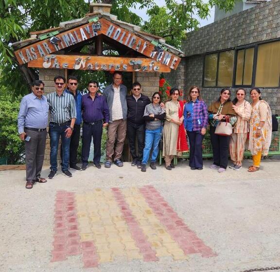 酒店 Kasar Himalaya Holiday Resort, Binsar Rd