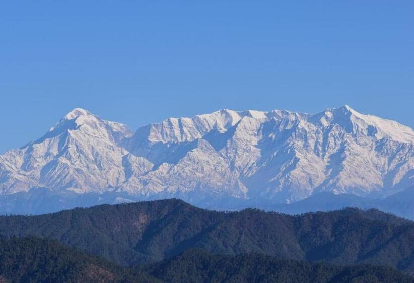 酒店 Kasar Himalaya Holiday Resort, Binsar Rd