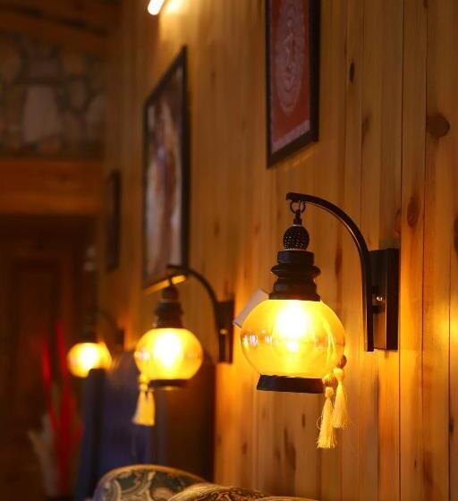 酒店 Kasar Himalaya Holiday Resort, Binsar Rd