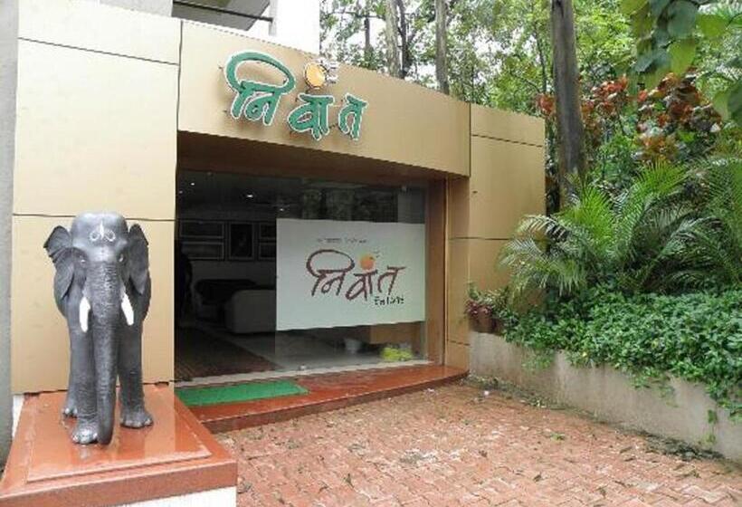 בית מלון כפרי Nivant Resort, Satara