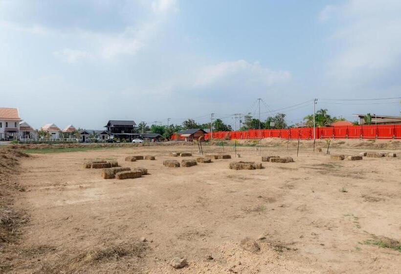 בית מלון כפרי Onjira Resort