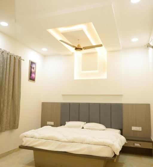 בית מלון כפרי Panache The Escape   Home Stay