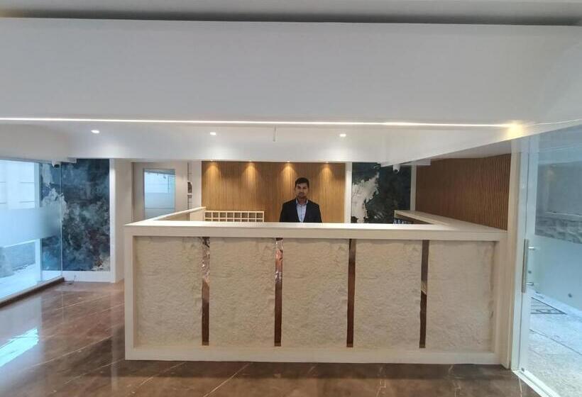 בית מלון כפרי Pearl Residency