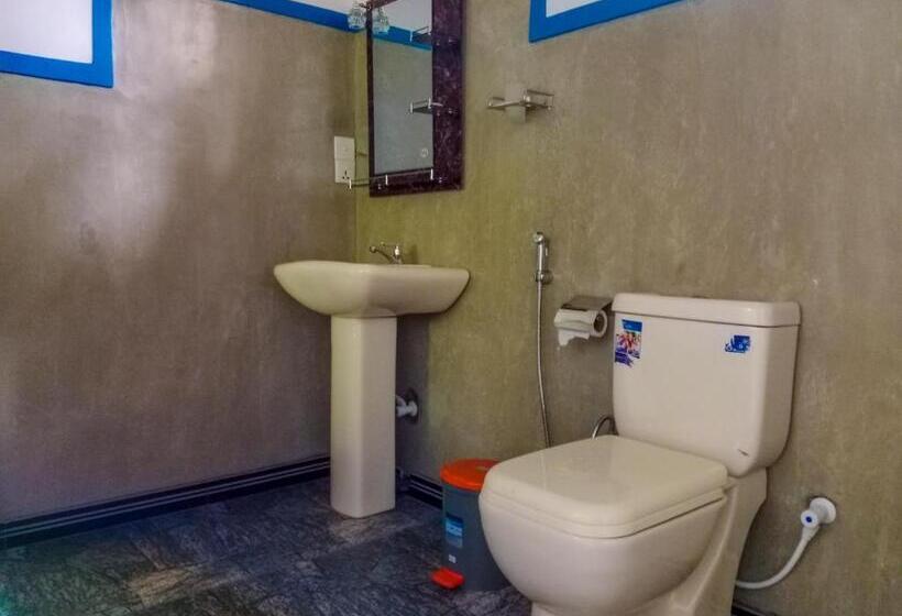 Отель Pride Rock Villa & Tree House