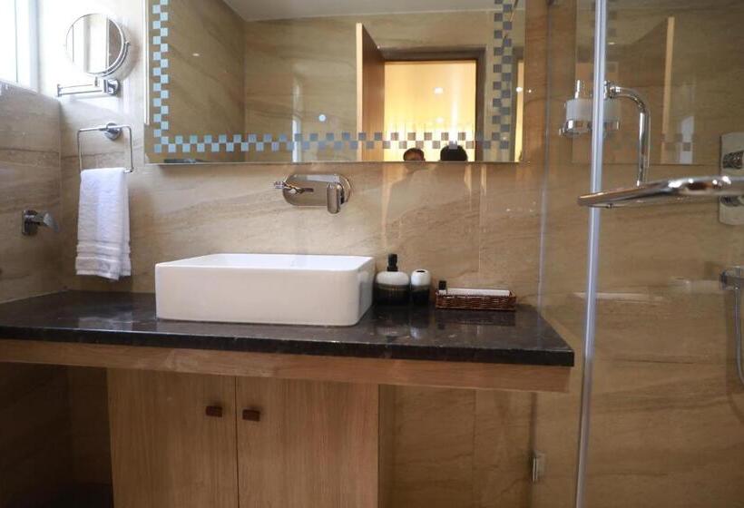 בית מלון כפרי Ramta Continental