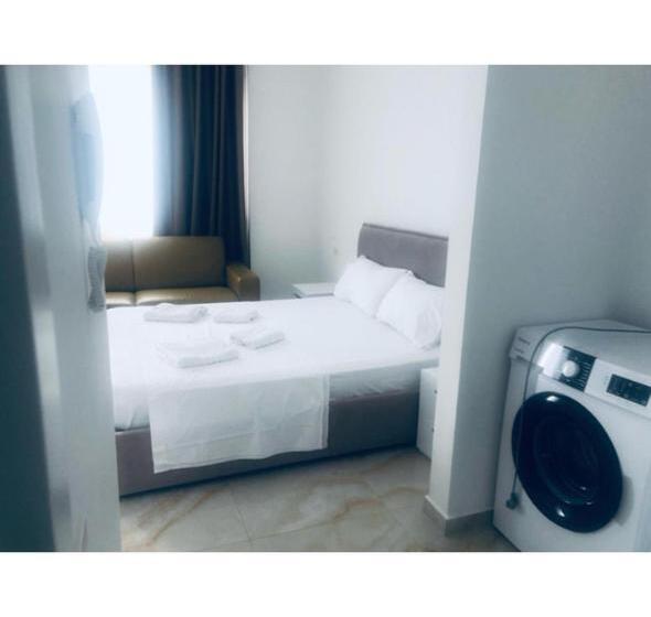 فندق Real Resort Albania