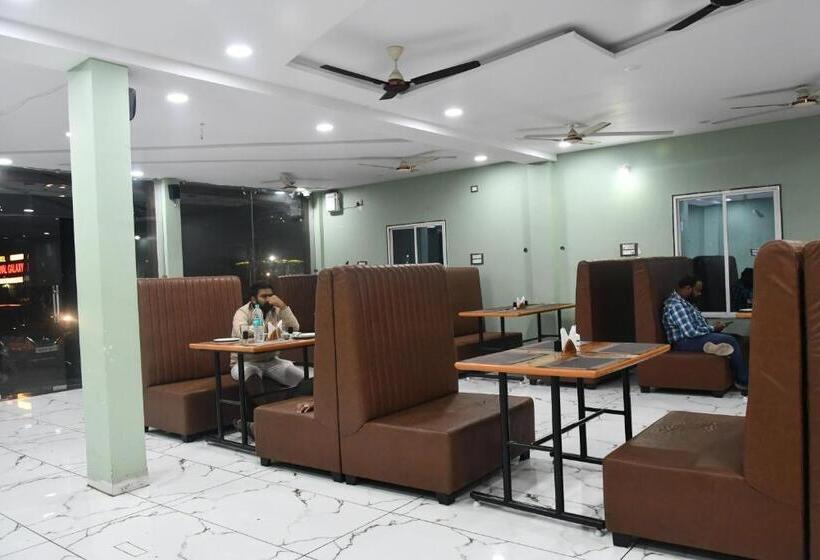 בית מלון כפרי Royal Galaxy