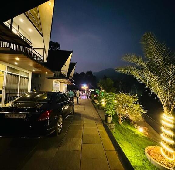 فندق Silent Planet Resort