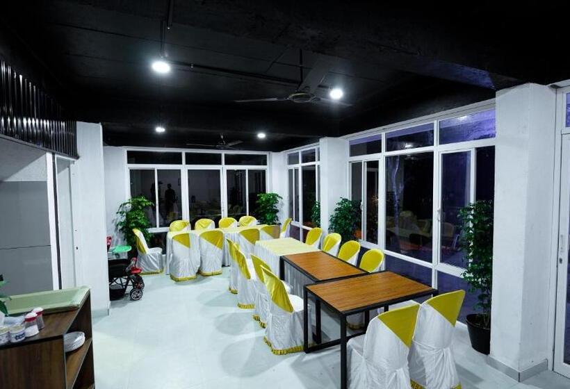 فندق Silent Planet Resort