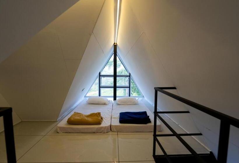 فندق Silent Planet Resort