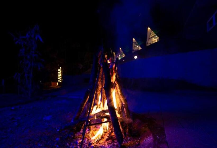 فندق Silent Planet Resort