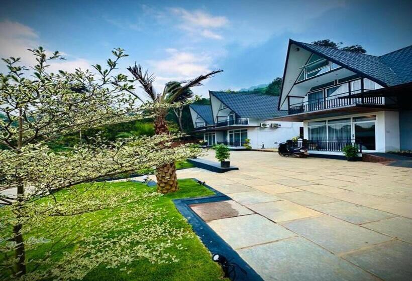 فندق Silent Planet Resort