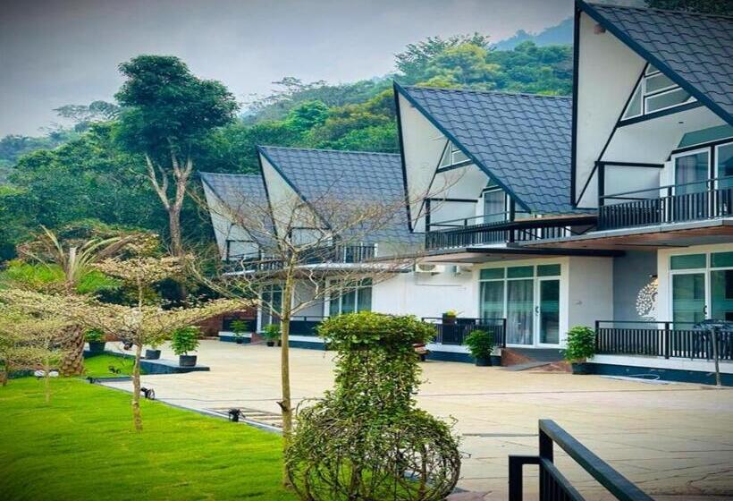 فندق Silent Planet Resort